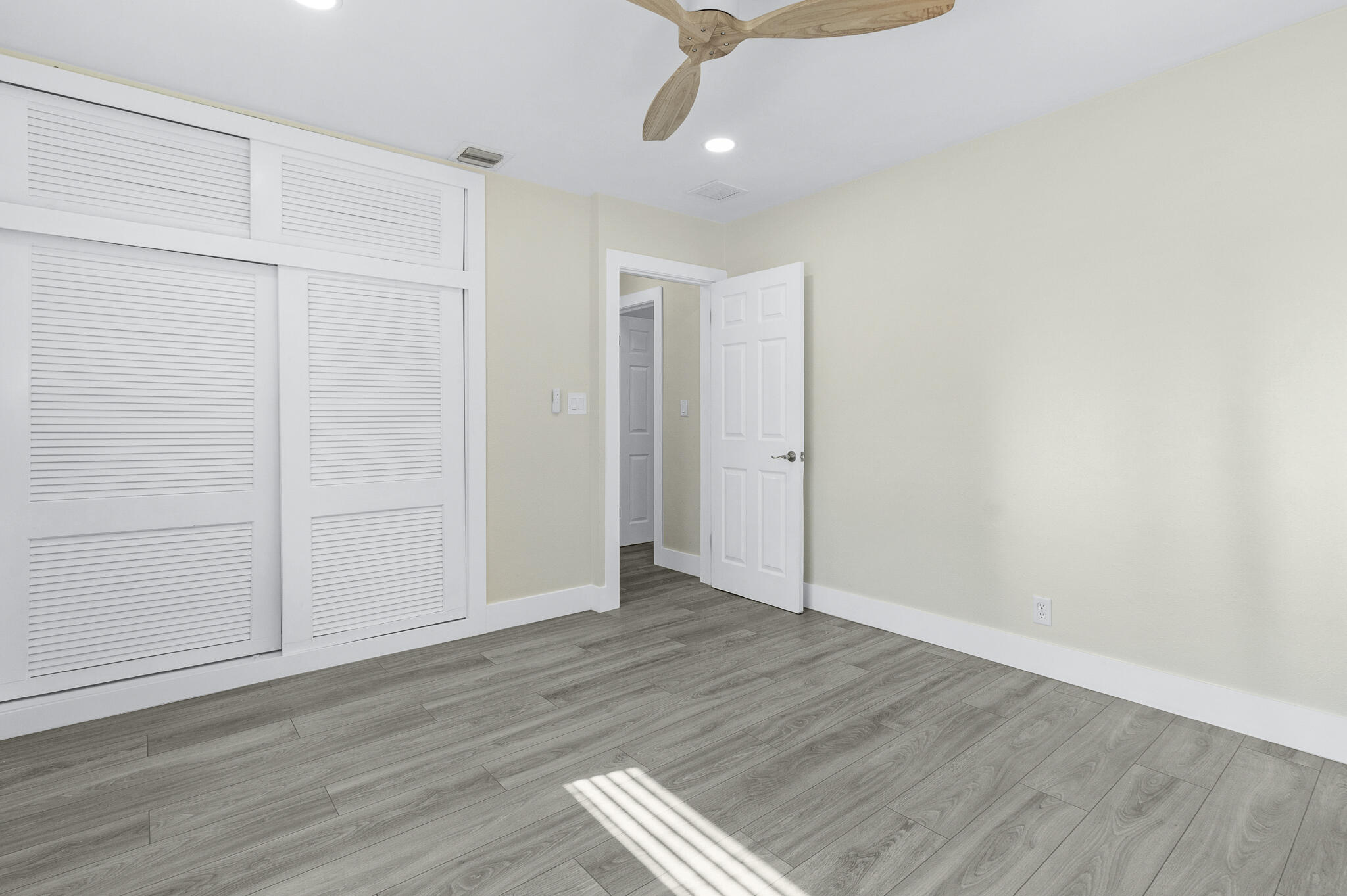 912 SE 8th, Deerfield Beach FL 33441