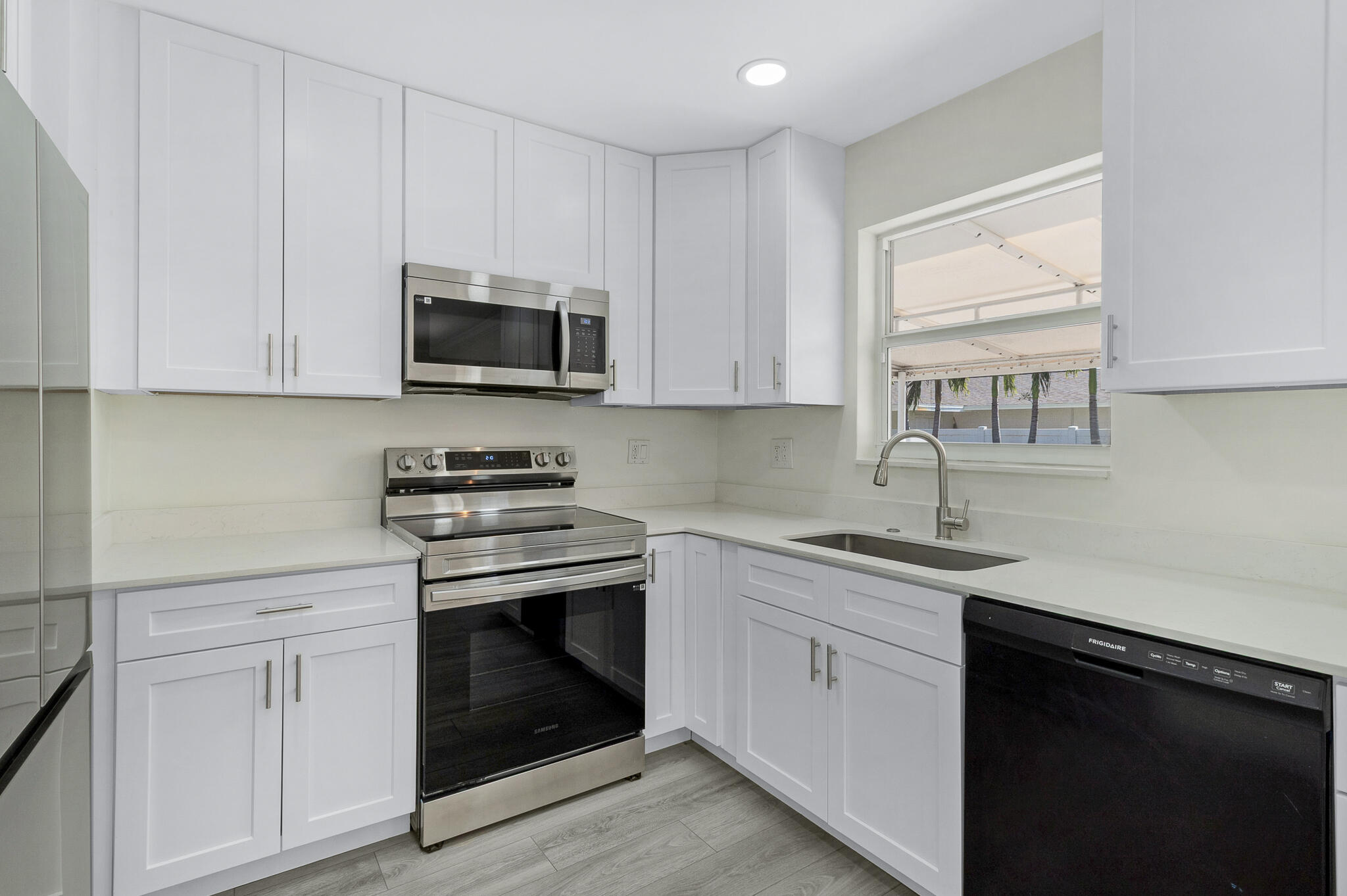 912 SE 8th, Deerfield Beach FL 33441
