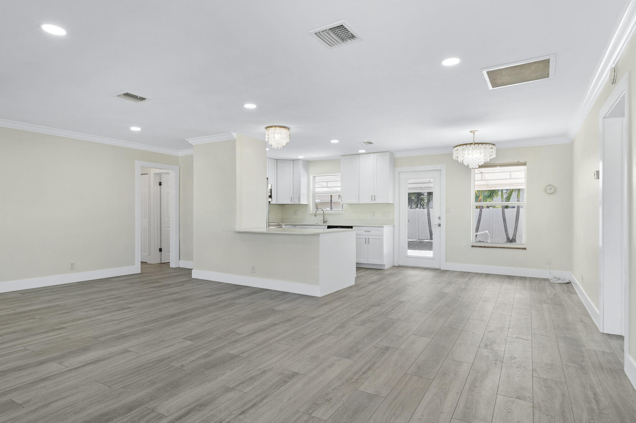 912 SE 8th, Deerfield Beach FL 33441