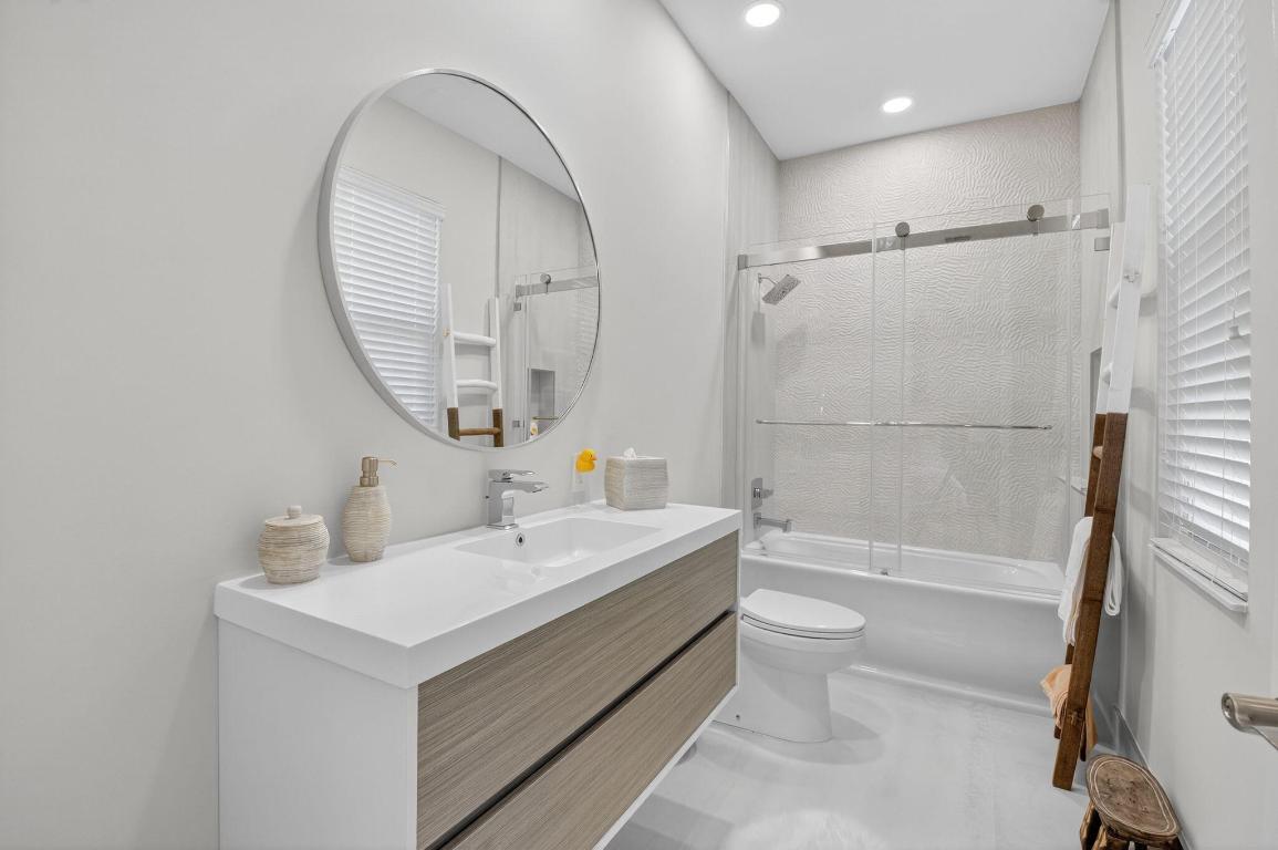 4170 NW Briarcliff, Boca Raton FL 33496
