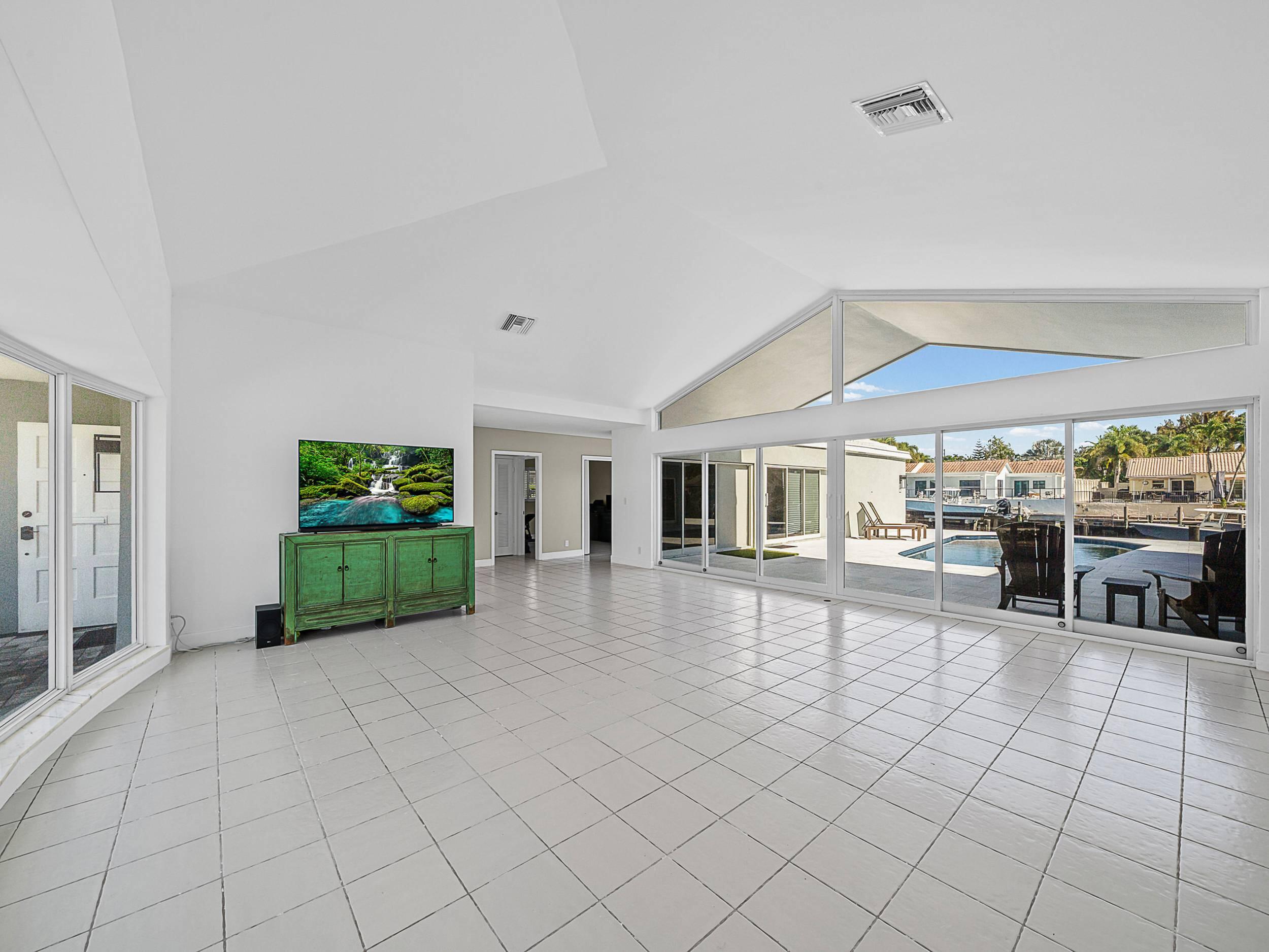 830 Cypress, Boca Raton FL 33486