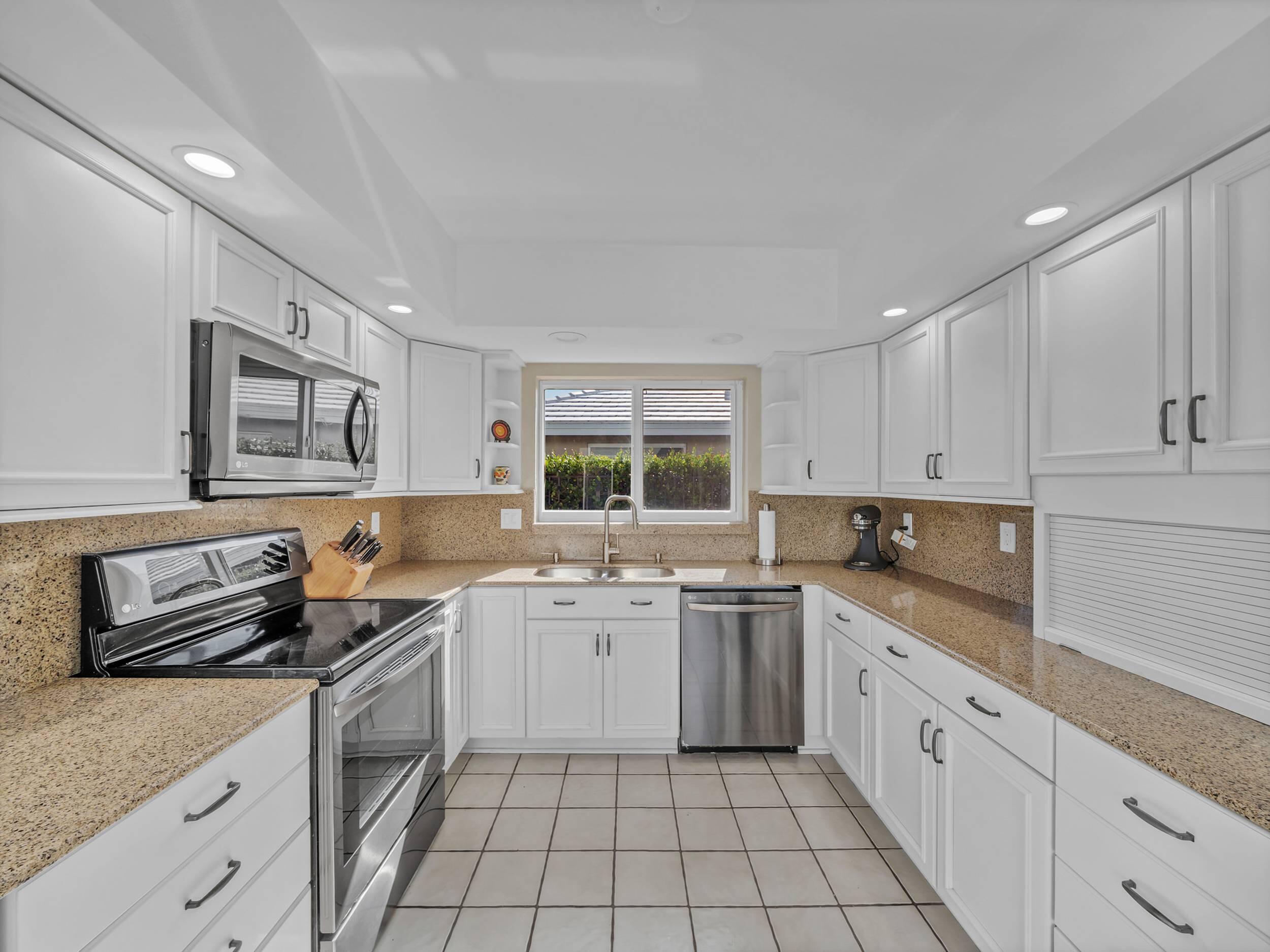 830 Cypress, Boca Raton FL 33486