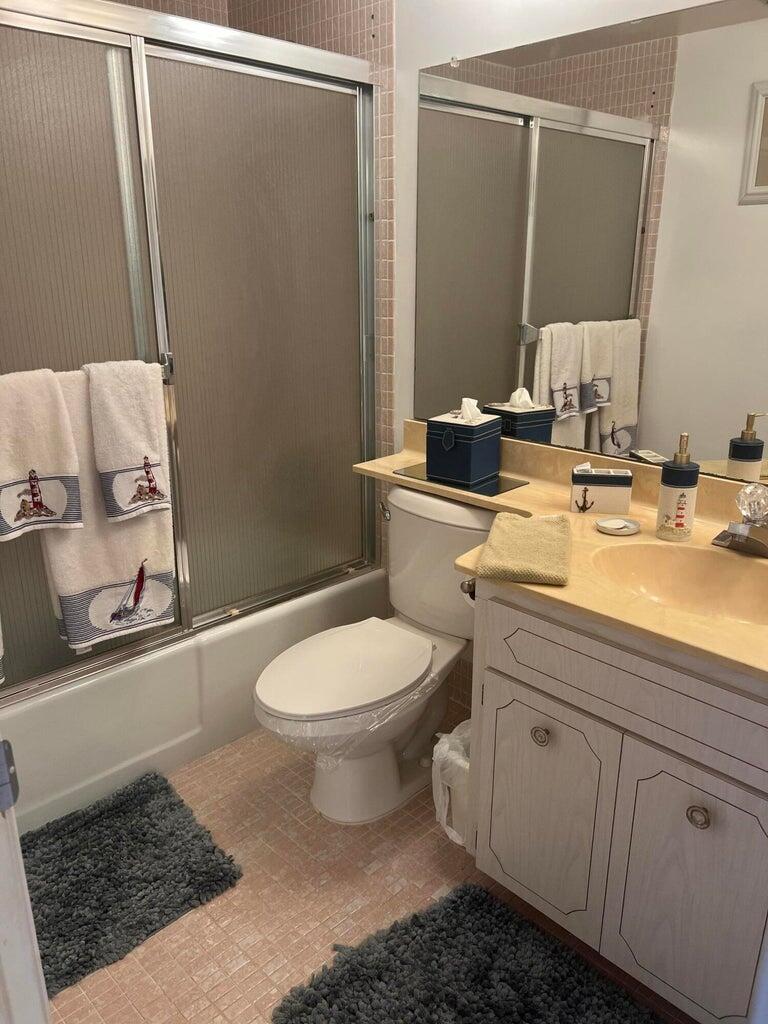 20 Yacht Club #405, North Palm Beach FL 33408