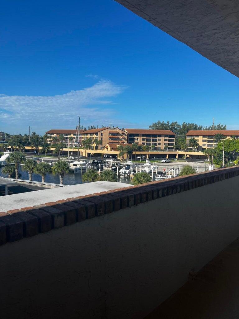 20 Yacht Club #405, North Palm Beach FL 33408
