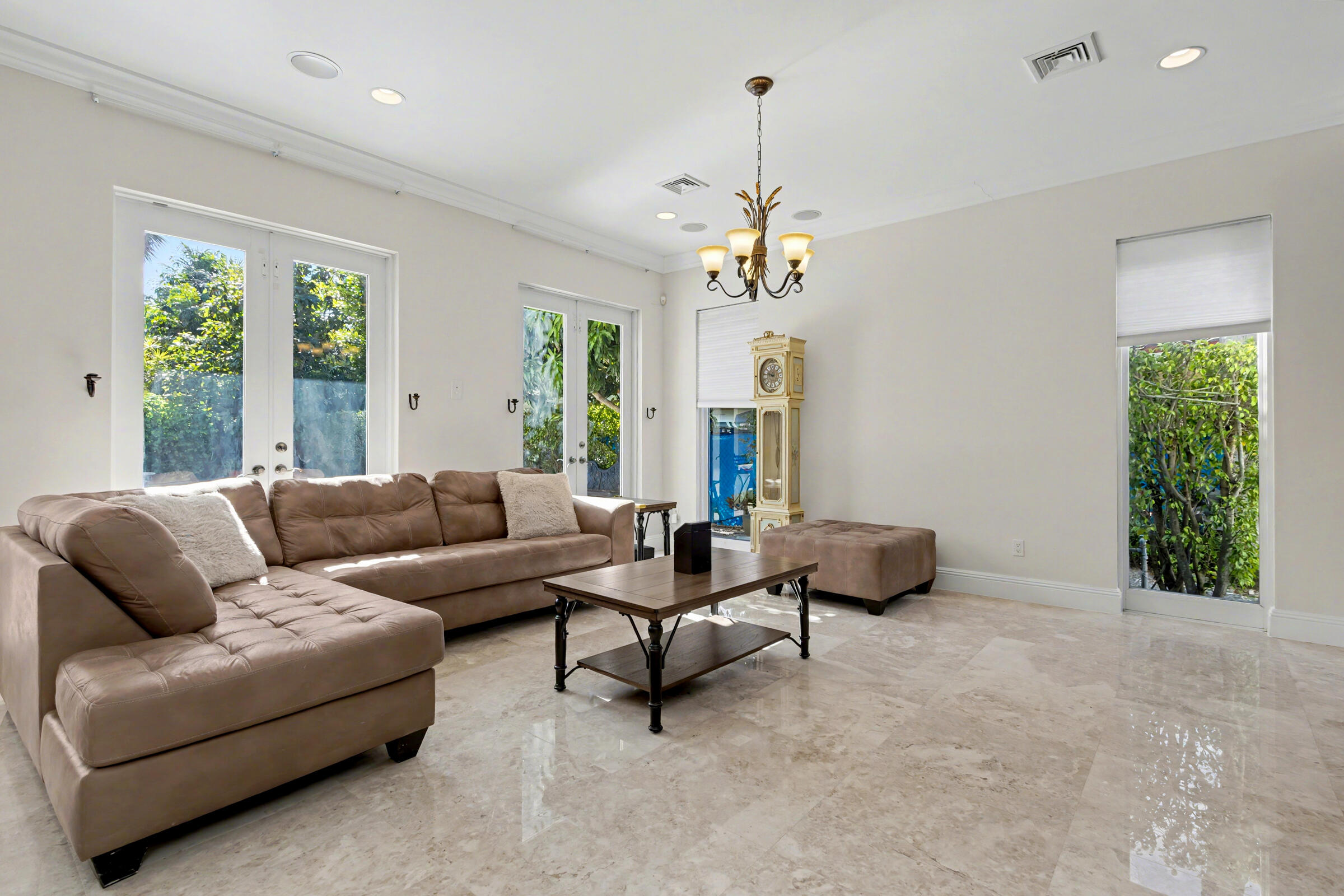 860 E Park, Boca Raton FL 33432
