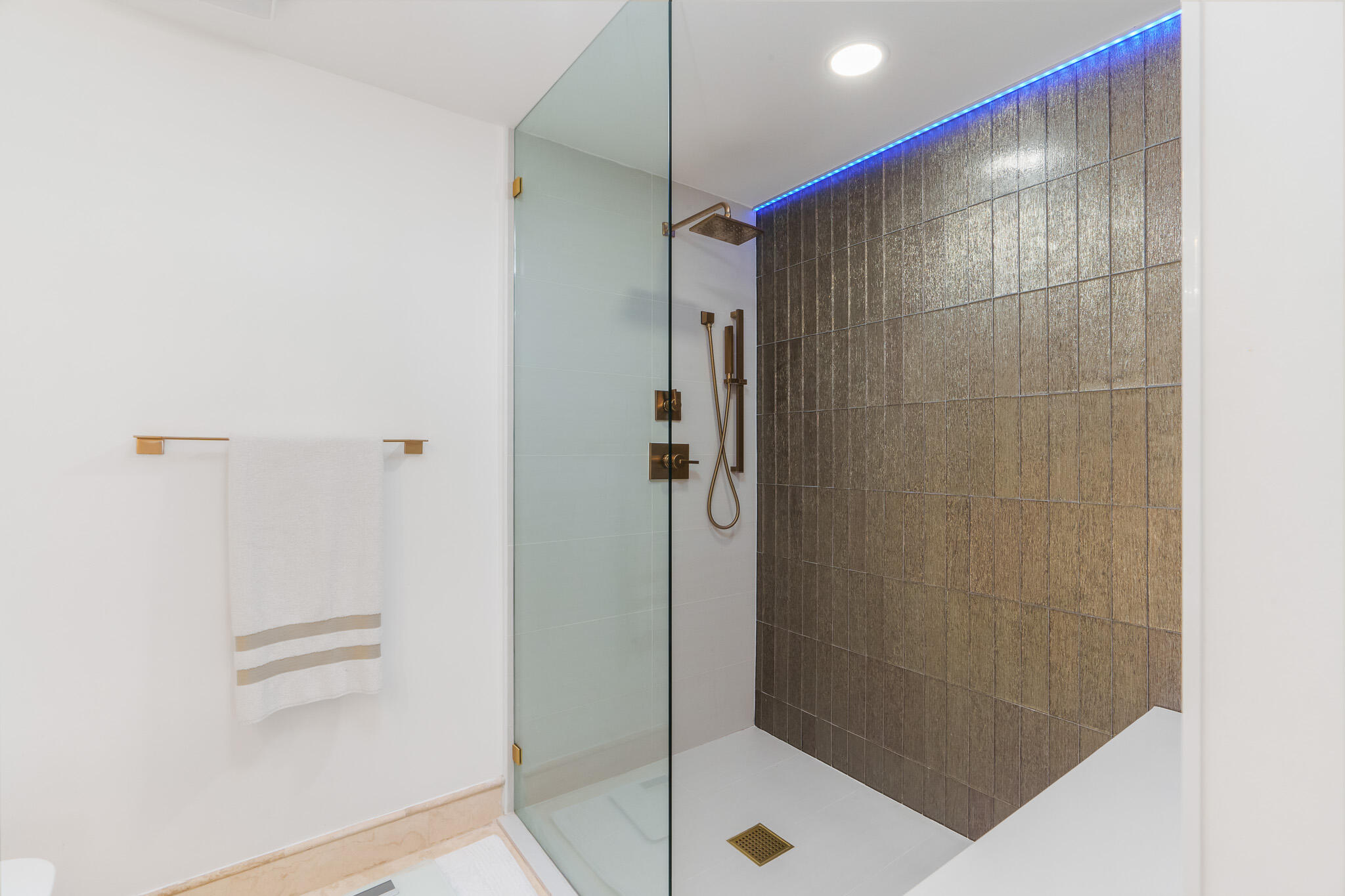 550 Okeechobee #1409, West Palm Beach FL 33401