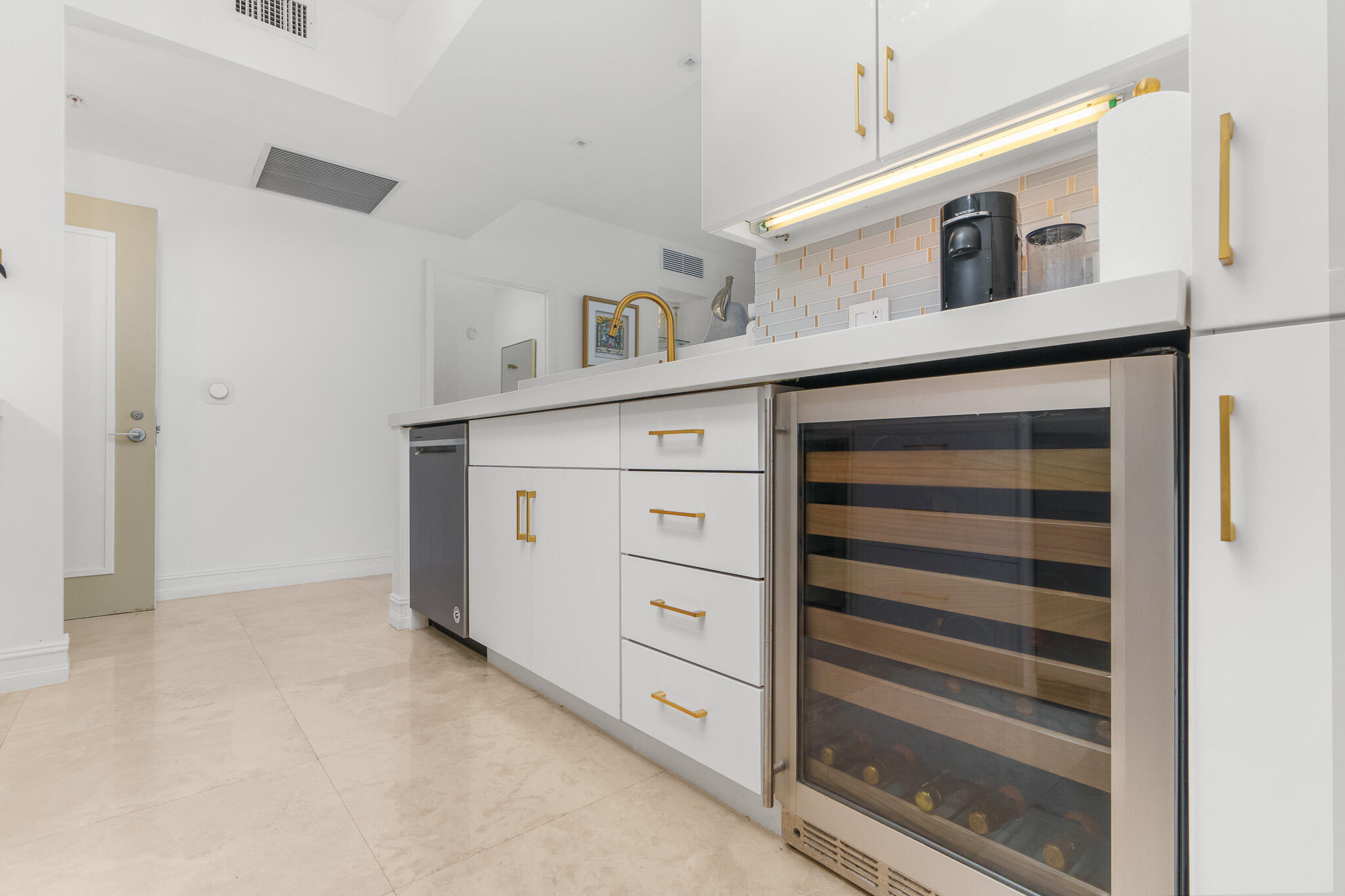 550 Okeechobee #1409, West Palm Beach FL 33401