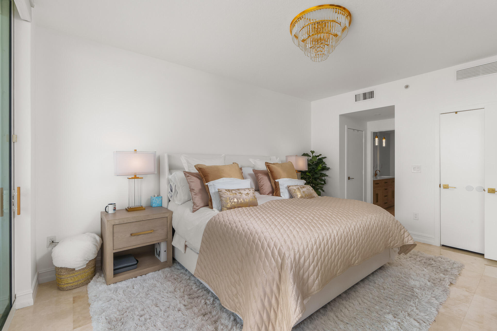 550 Okeechobee #1409, West Palm Beach FL 33401