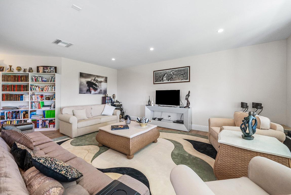 4600 Bocaire, Boca Raton FL 33487