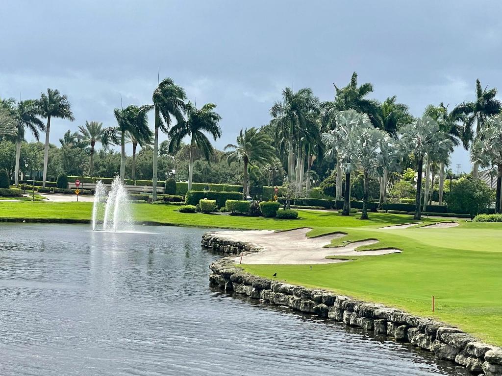4600 Bocaire, Boca Raton FL 33487