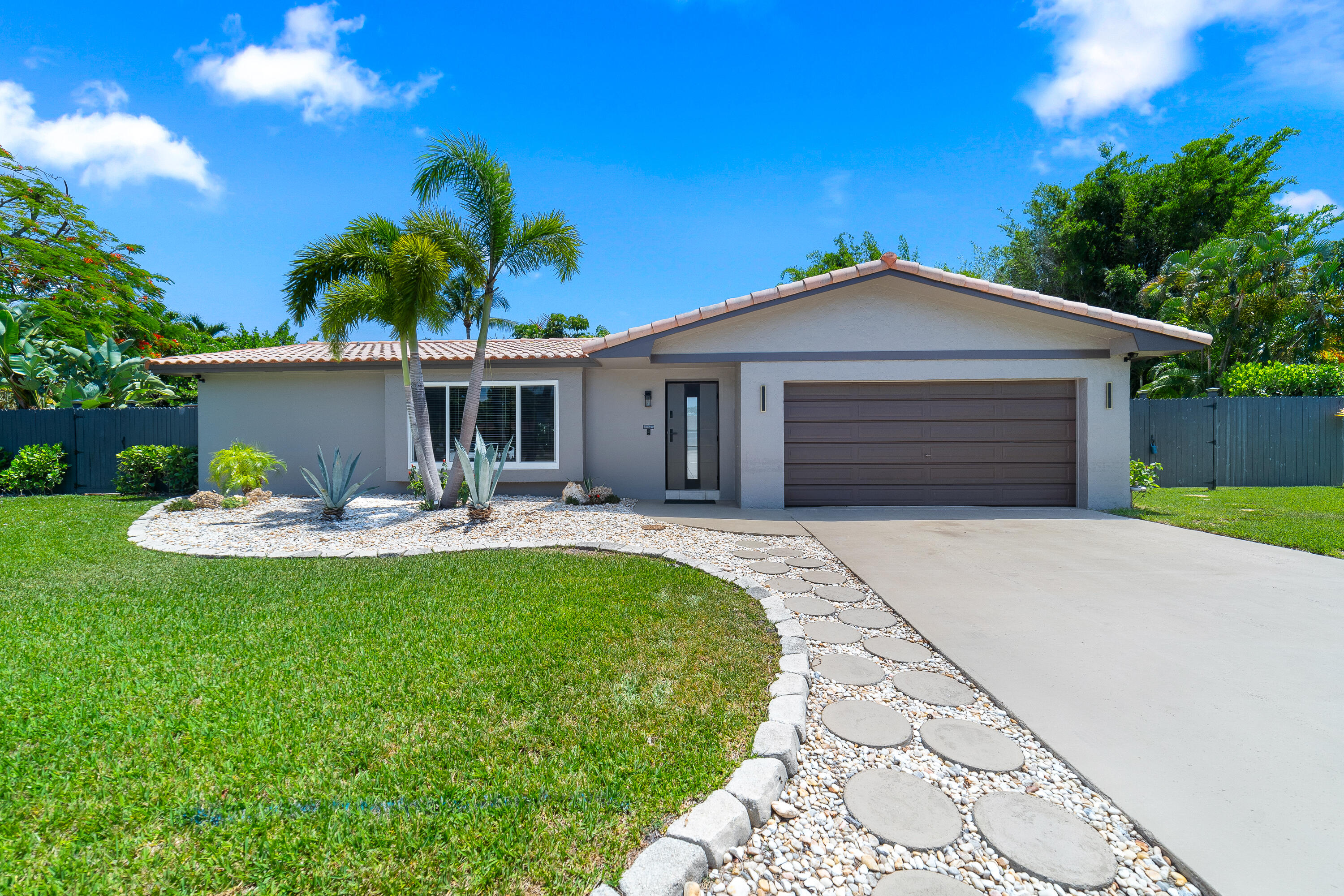 1721 SW 9th, Boca Raton FL 33486