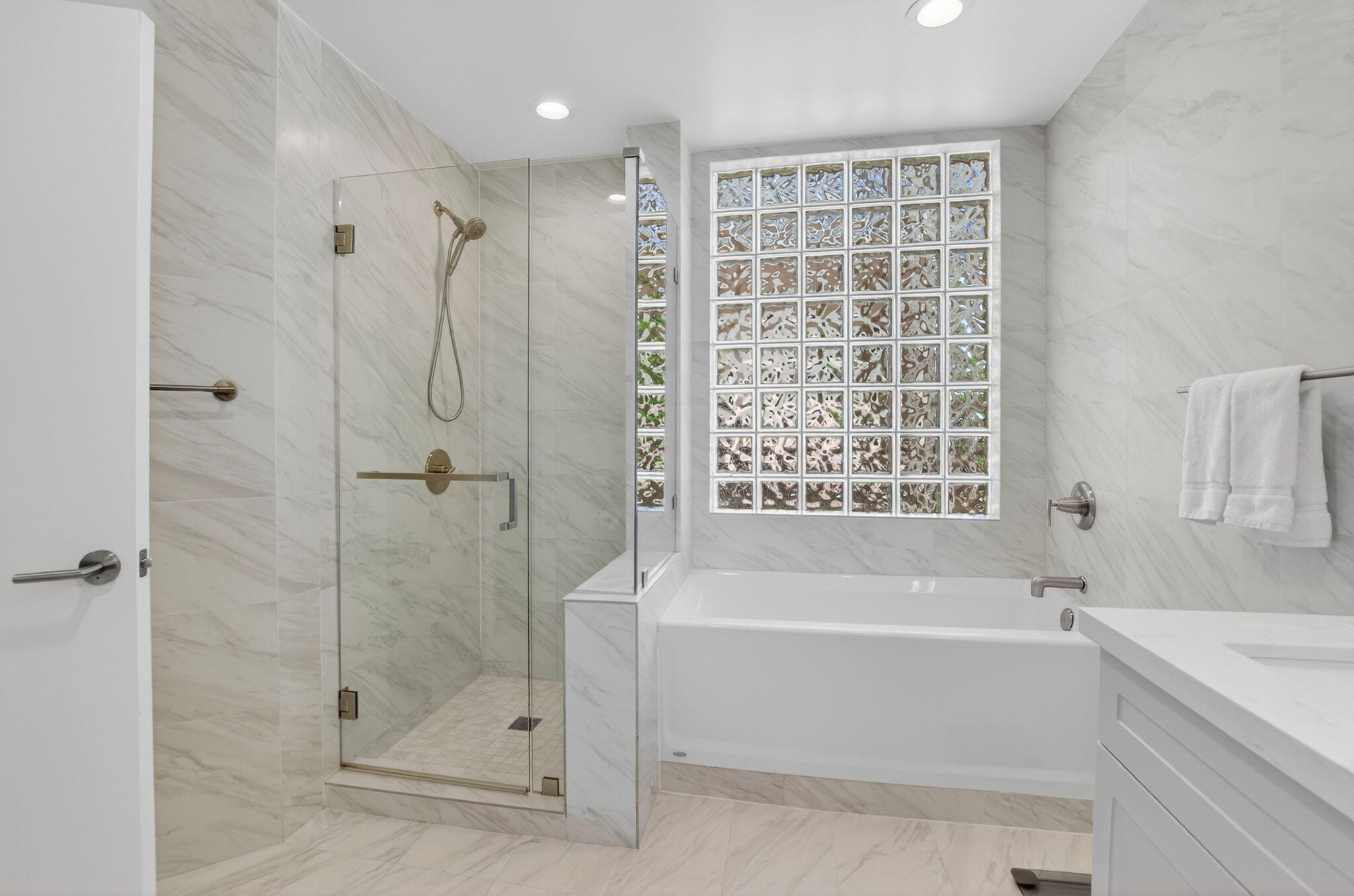 7546 La Paz #205, Boca Raton FL 33433