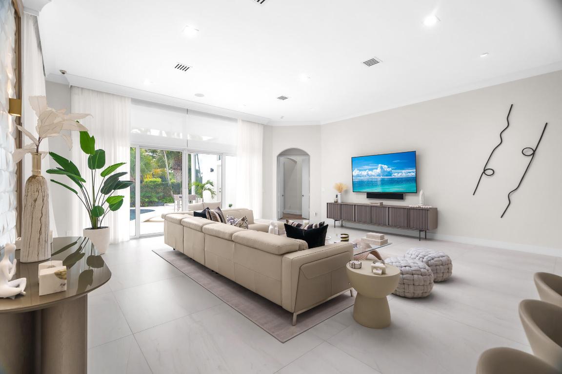 7952 Trieste, Delray Beach FL 33446
