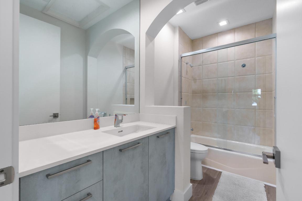 7952 Trieste, Delray Beach FL 33446