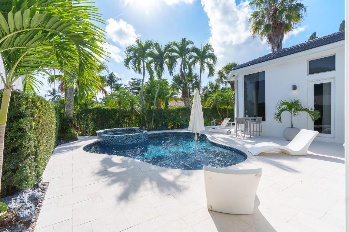 7952 Trieste, Delray Beach FL 33446