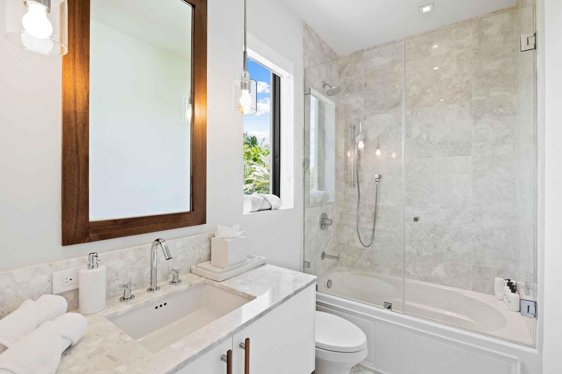 5288 Alton, Miami Beach FL 33140