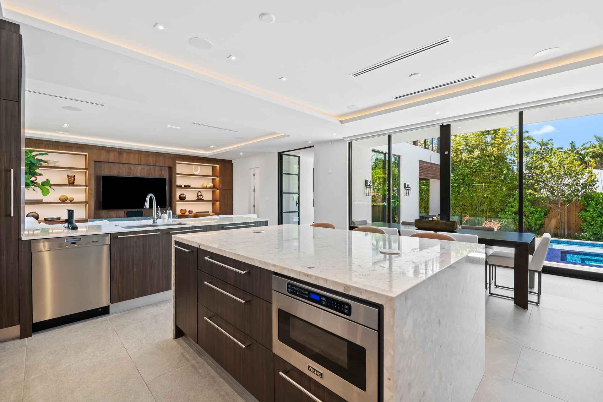 5288 Alton, Miami Beach FL 33140