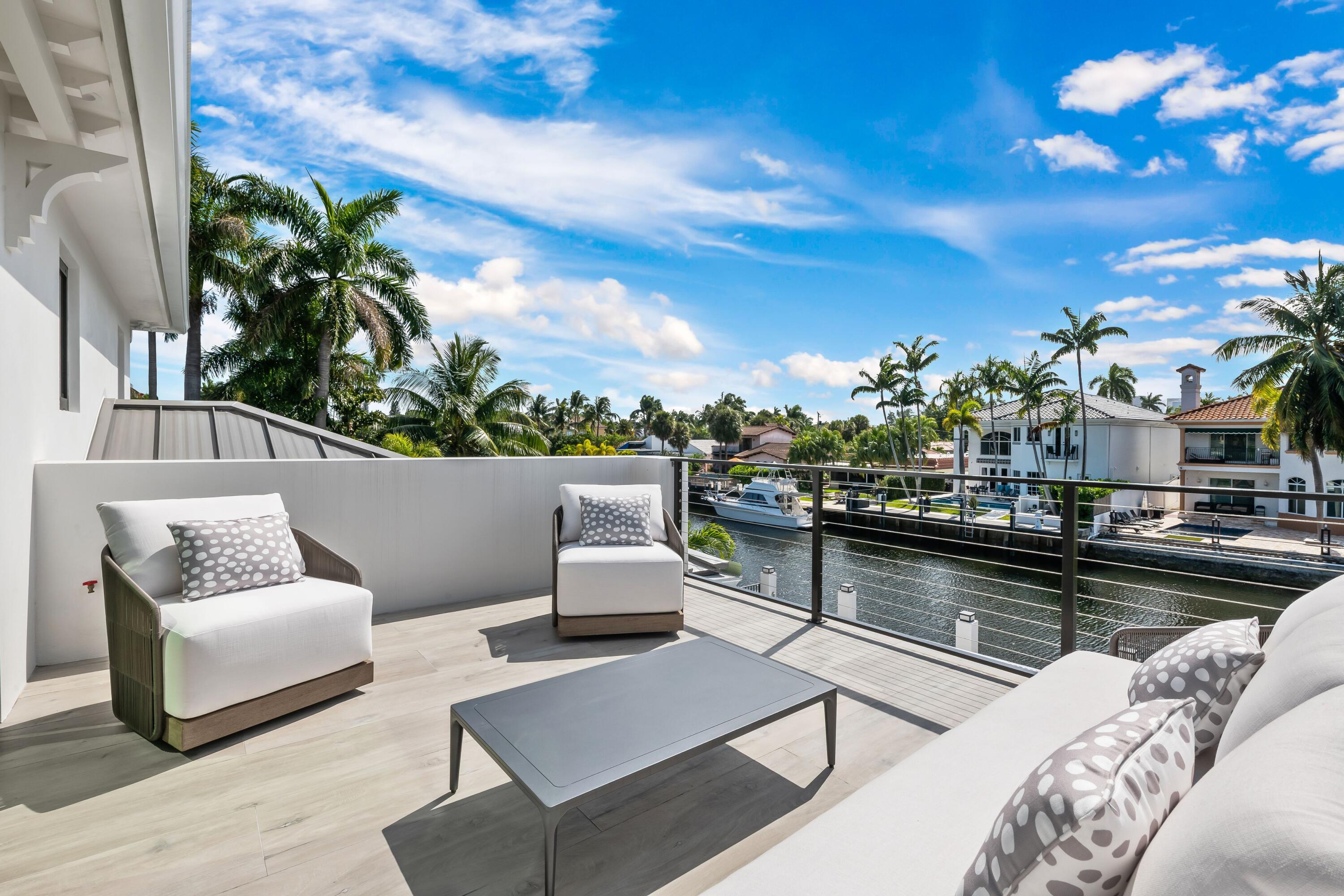 319 Coconut Isle #2, Fort Lauderdale FL 33301