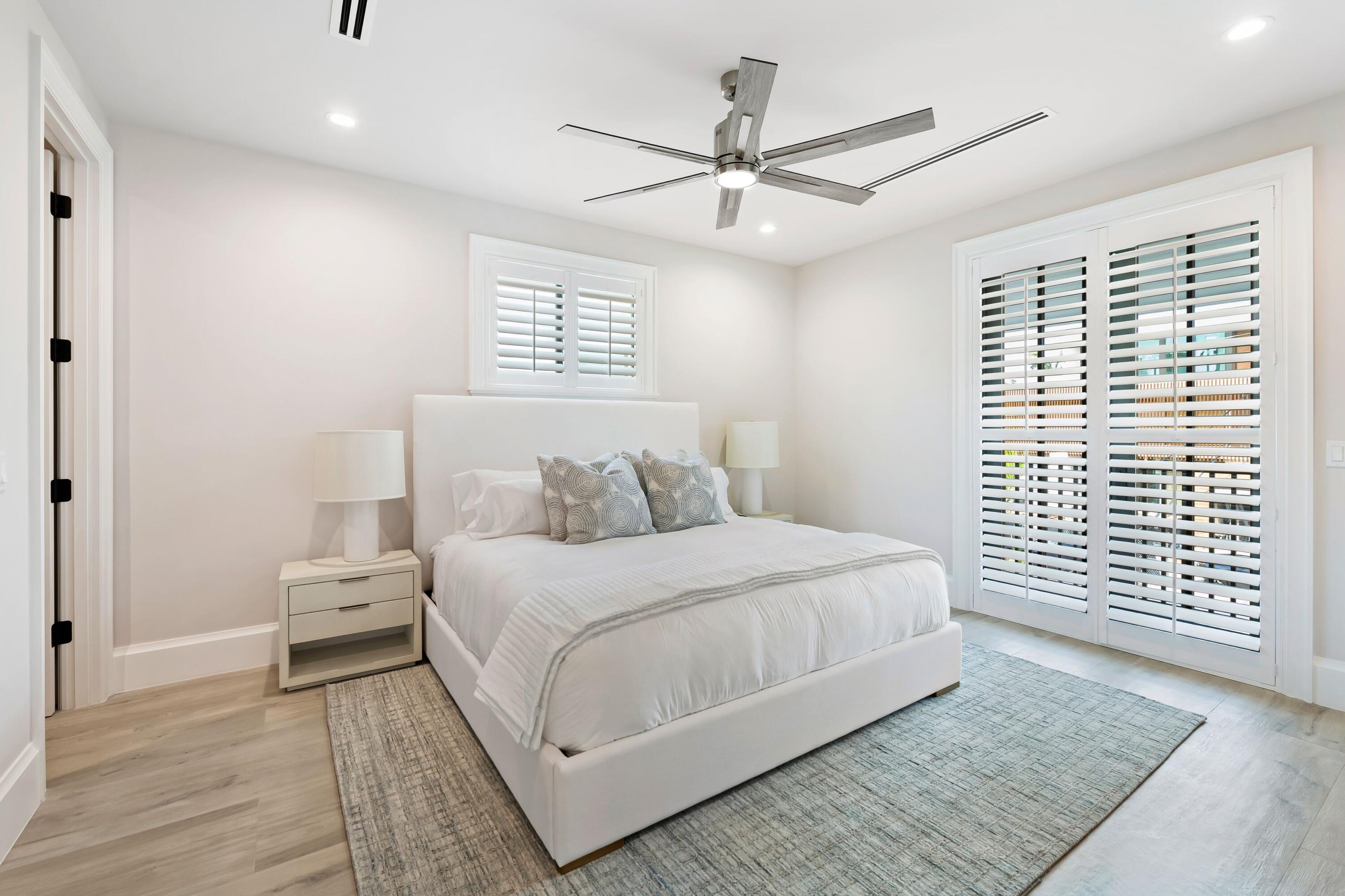 319 Coconut Isle #2, Fort Lauderdale FL 33301