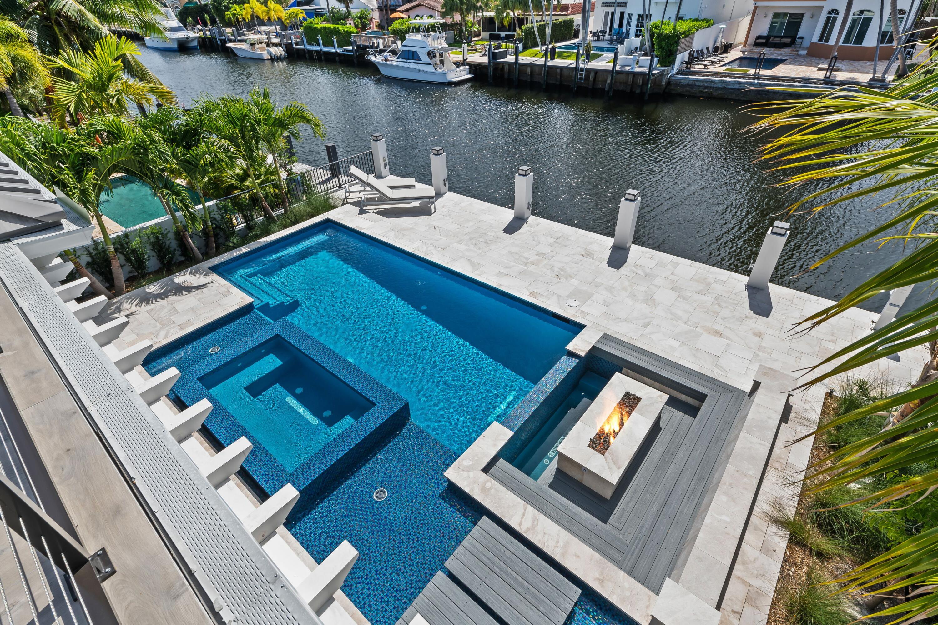 319 Coconut Isle #2, Fort Lauderdale FL 33301