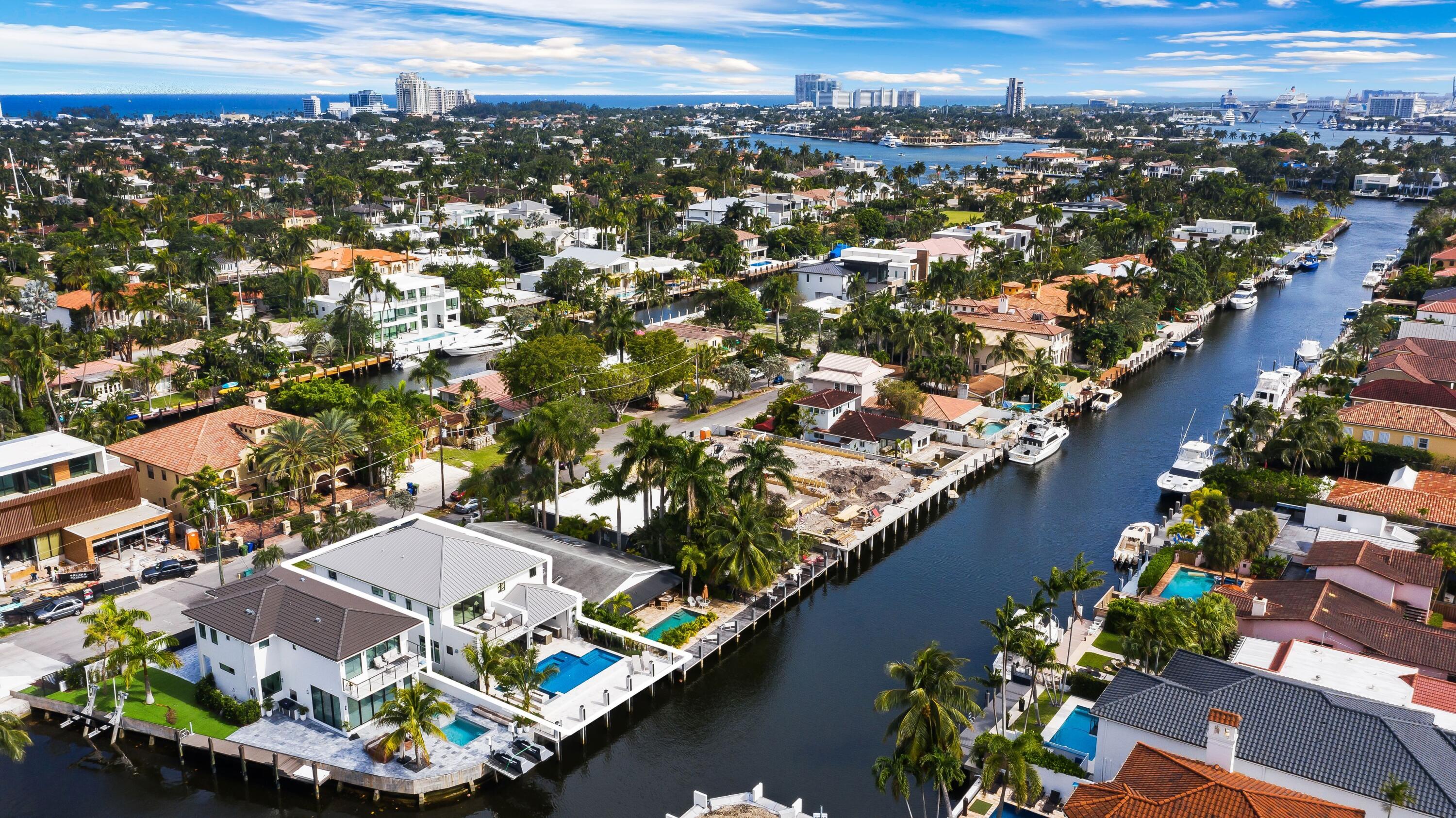 319 Coconut Isle #2, Fort Lauderdale FL 33301
