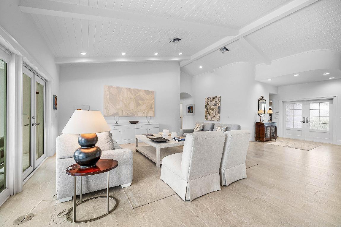 4199 Bocaire, Boca Raton FL 33487