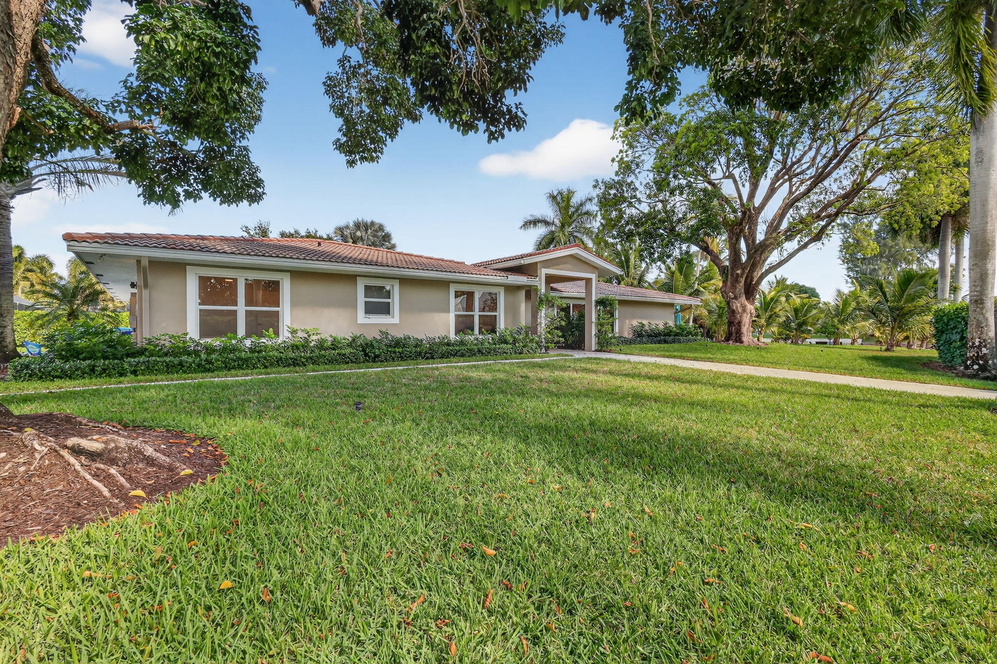937 SW 34th, Boynton Beach FL 33435