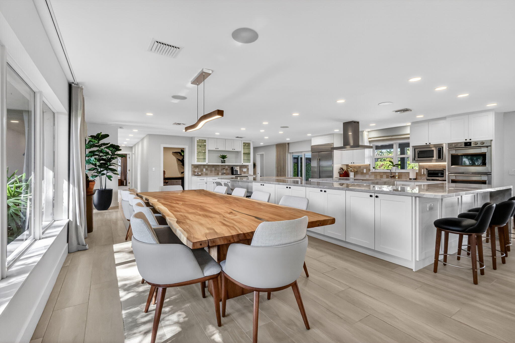 937 SW 34th, Boynton Beach FL 33435