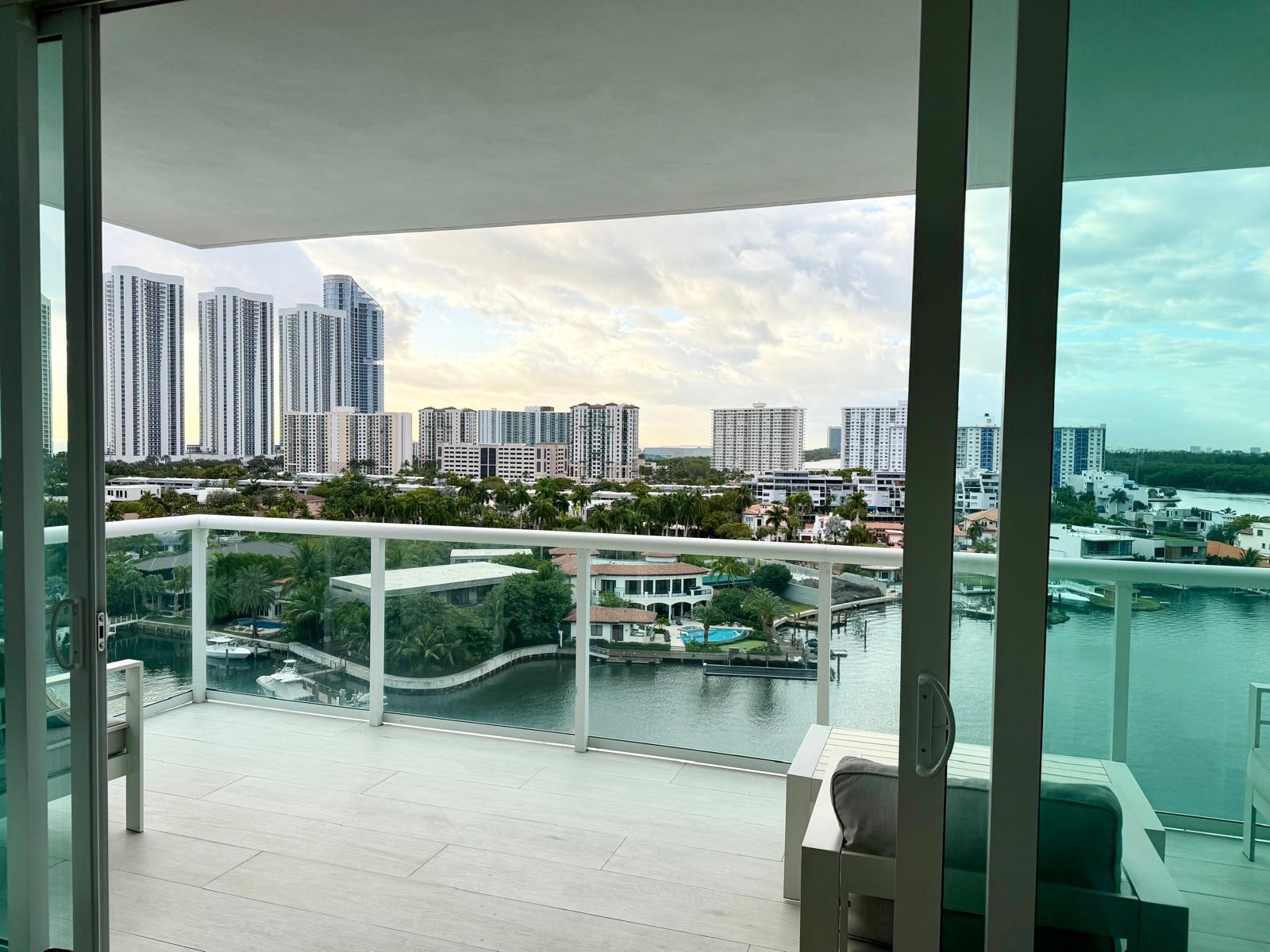 400 Sunny Isles #1022, Sunny Isles Beach FL 33160
