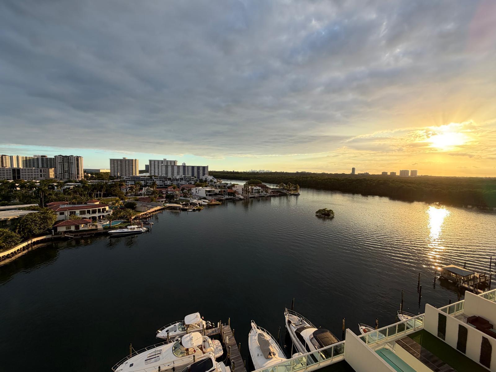400 Sunny Isles #1022, Sunny Isles Beach FL 33160