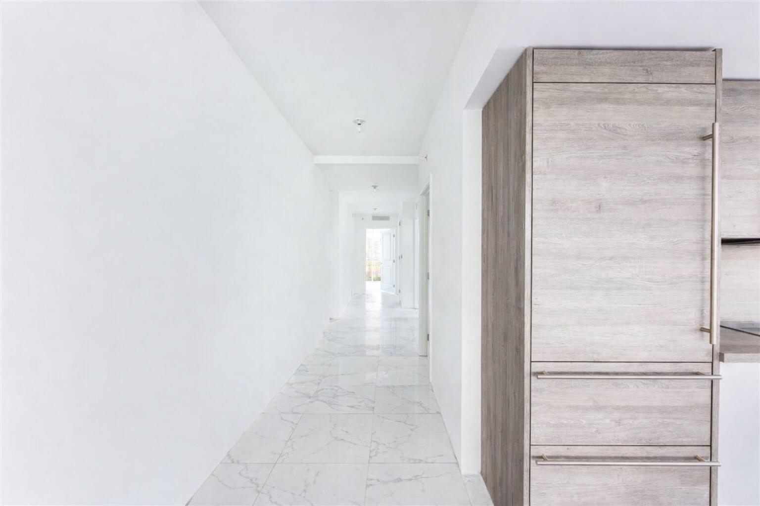 400 Sunny Isles #1022, Sunny Isles Beach FL 33160