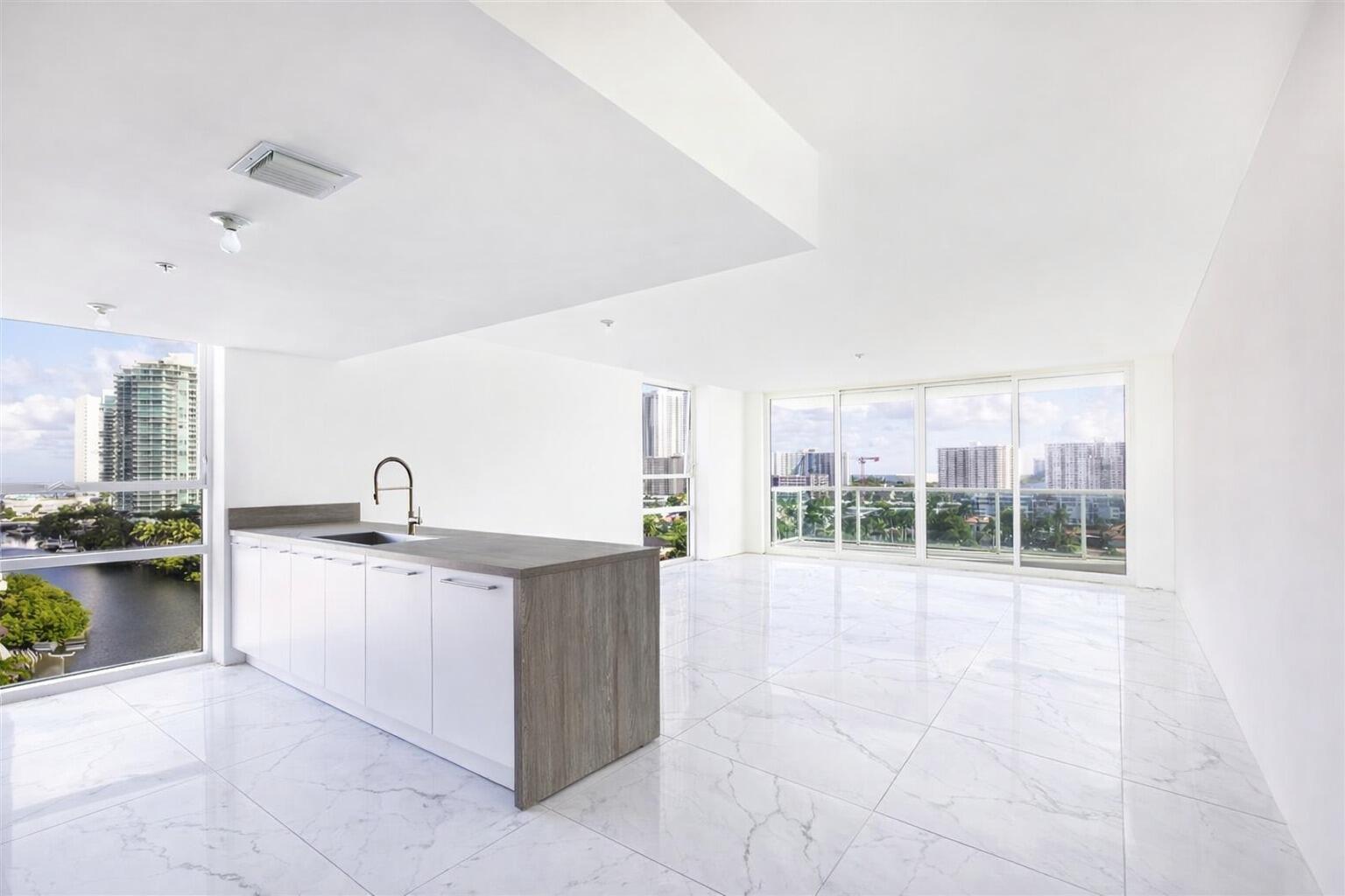 400 Sunny Isles #1022, Sunny Isles Beach FL 33160
