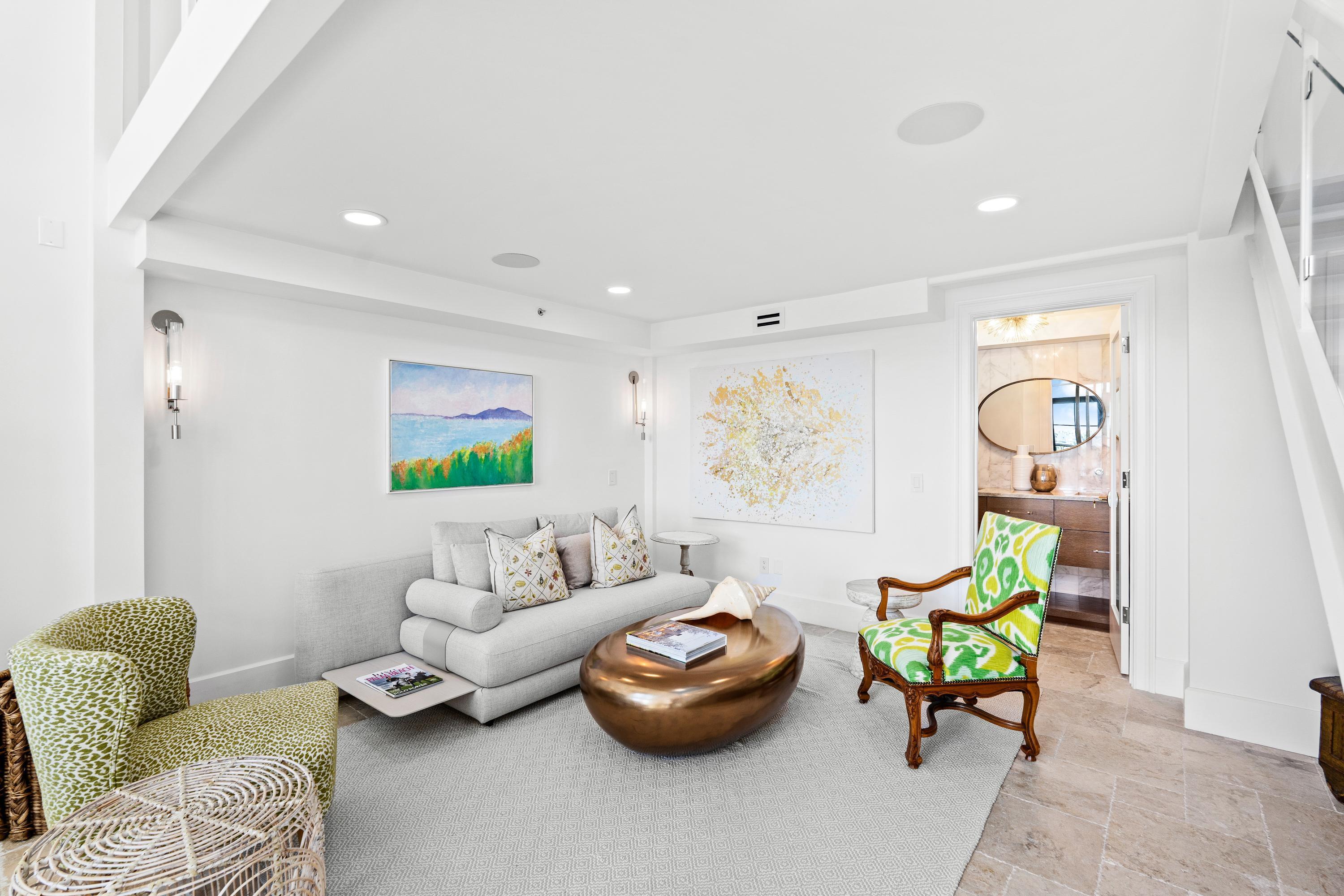 101 N Clematis #412, West Palm Beach FL 33401