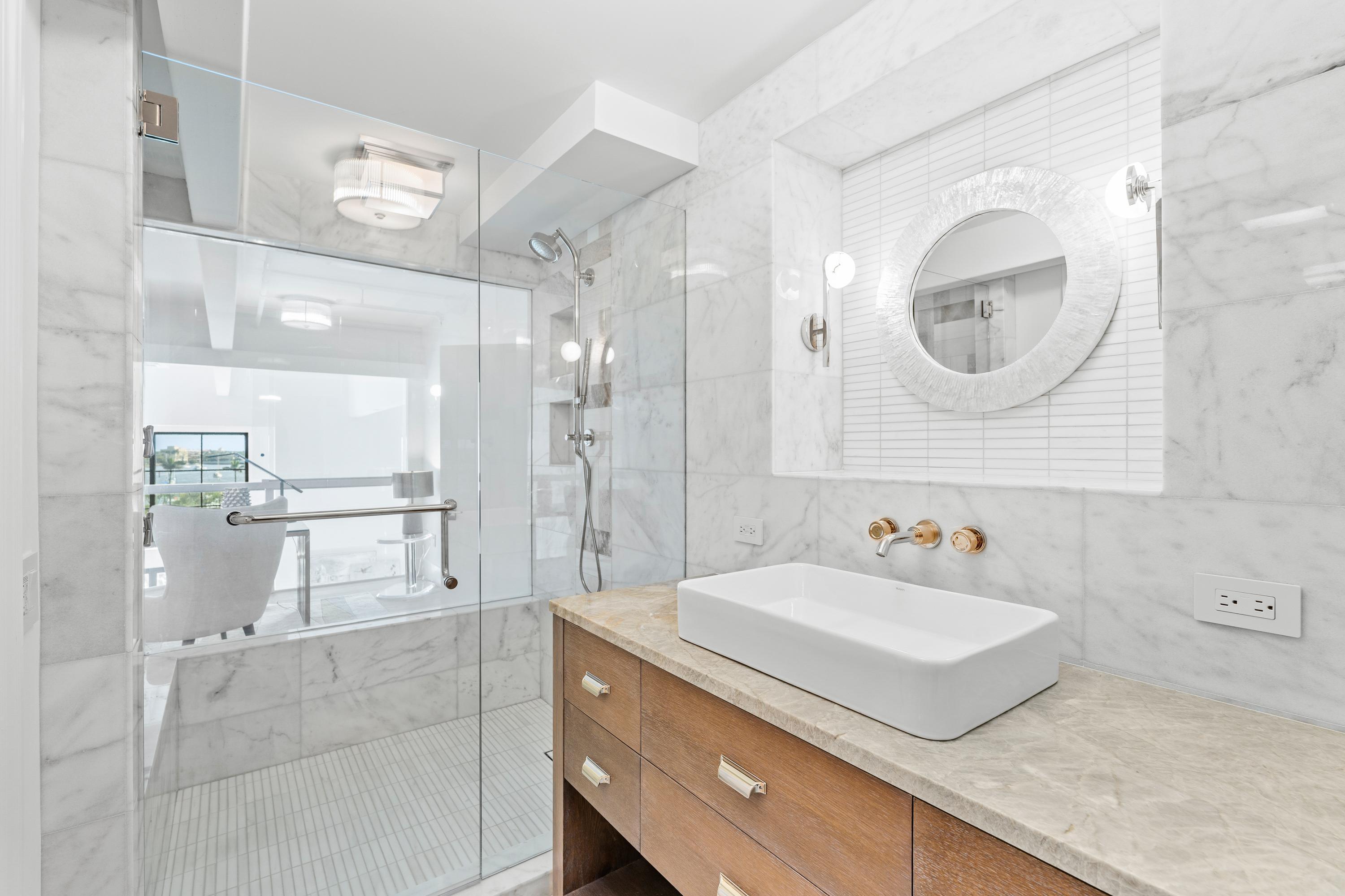 101 N Clematis #412, West Palm Beach FL 33401