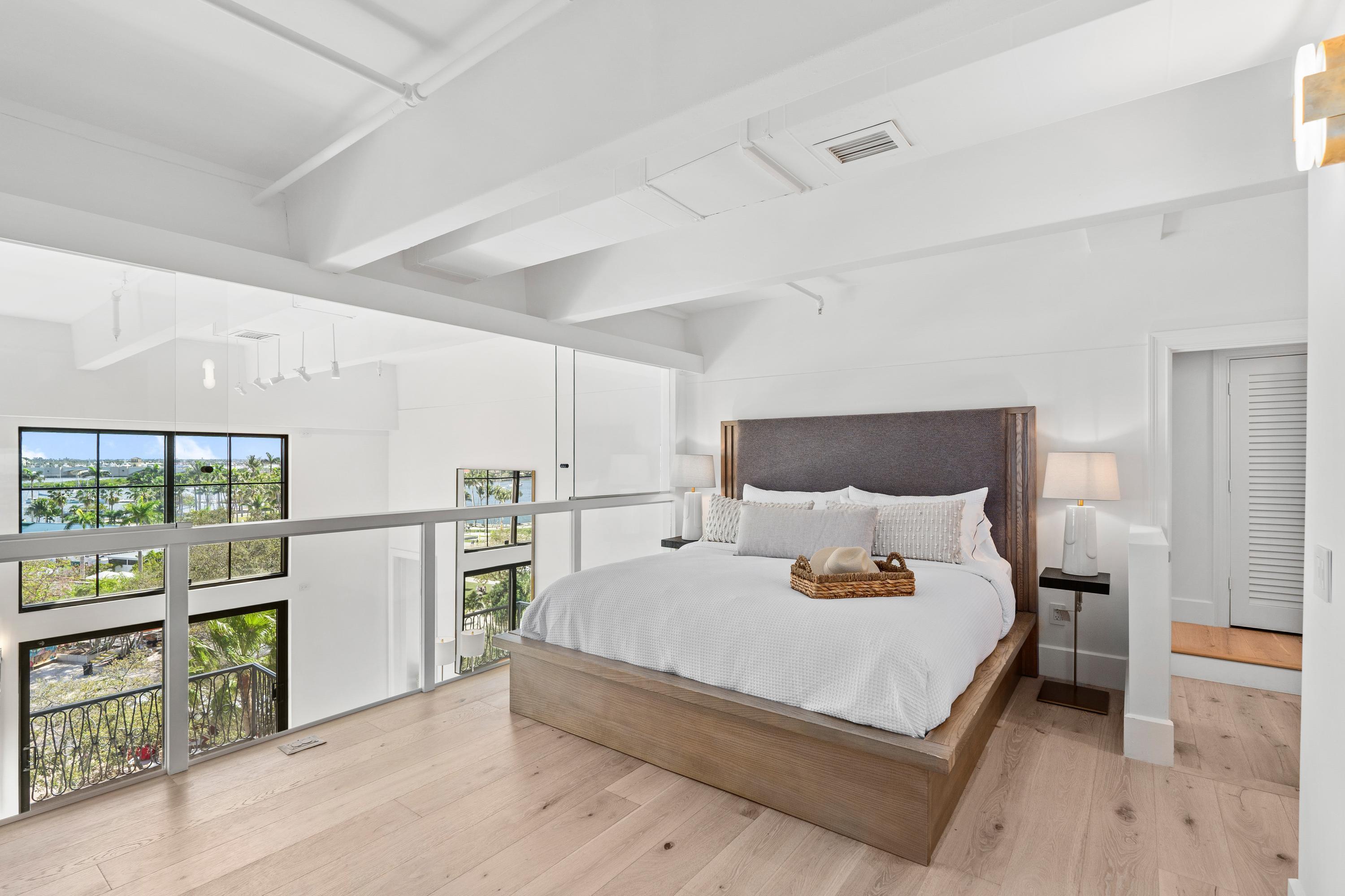 101 N Clematis #412, West Palm Beach FL 33401