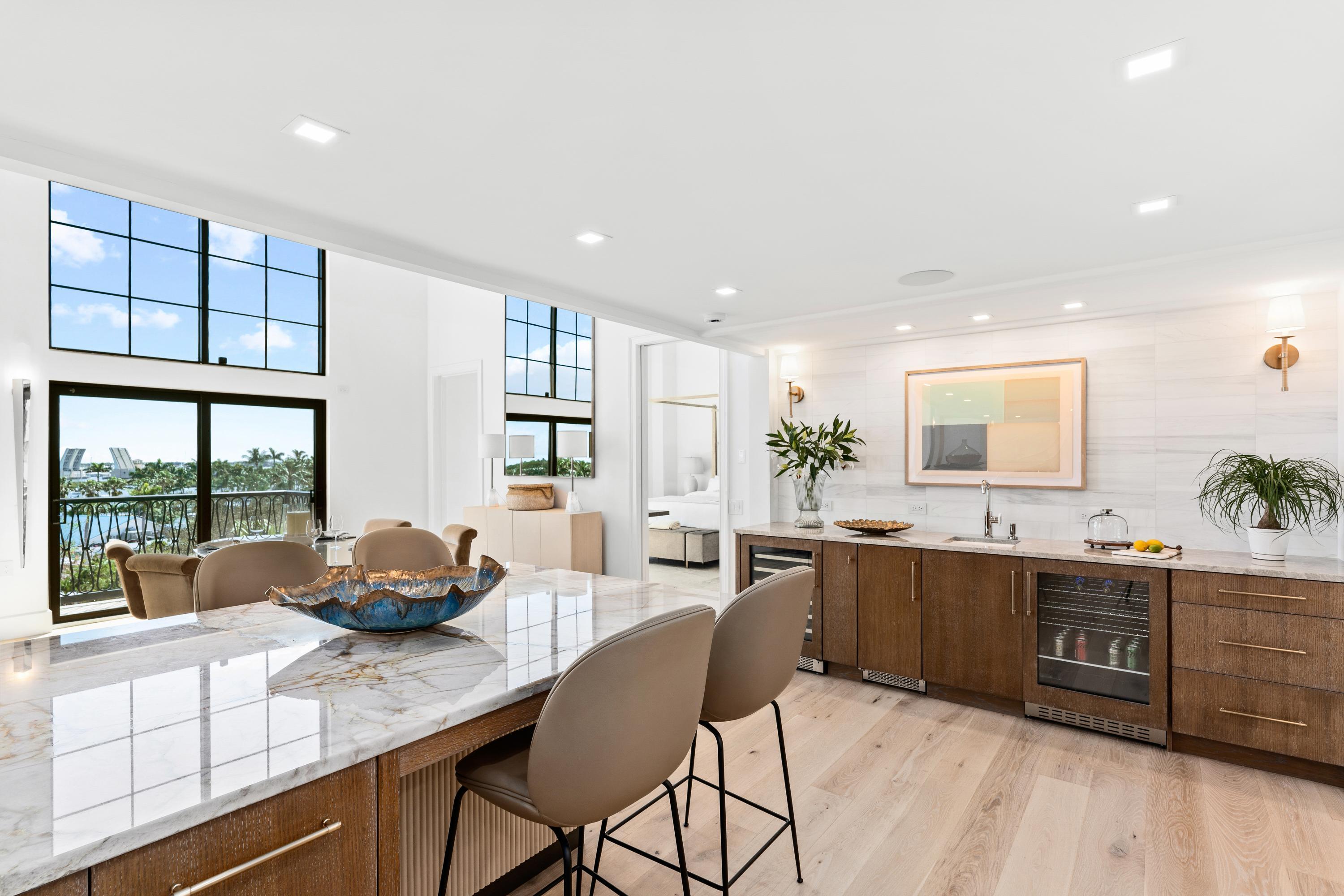 101 N Clematis #412, West Palm Beach FL 33401