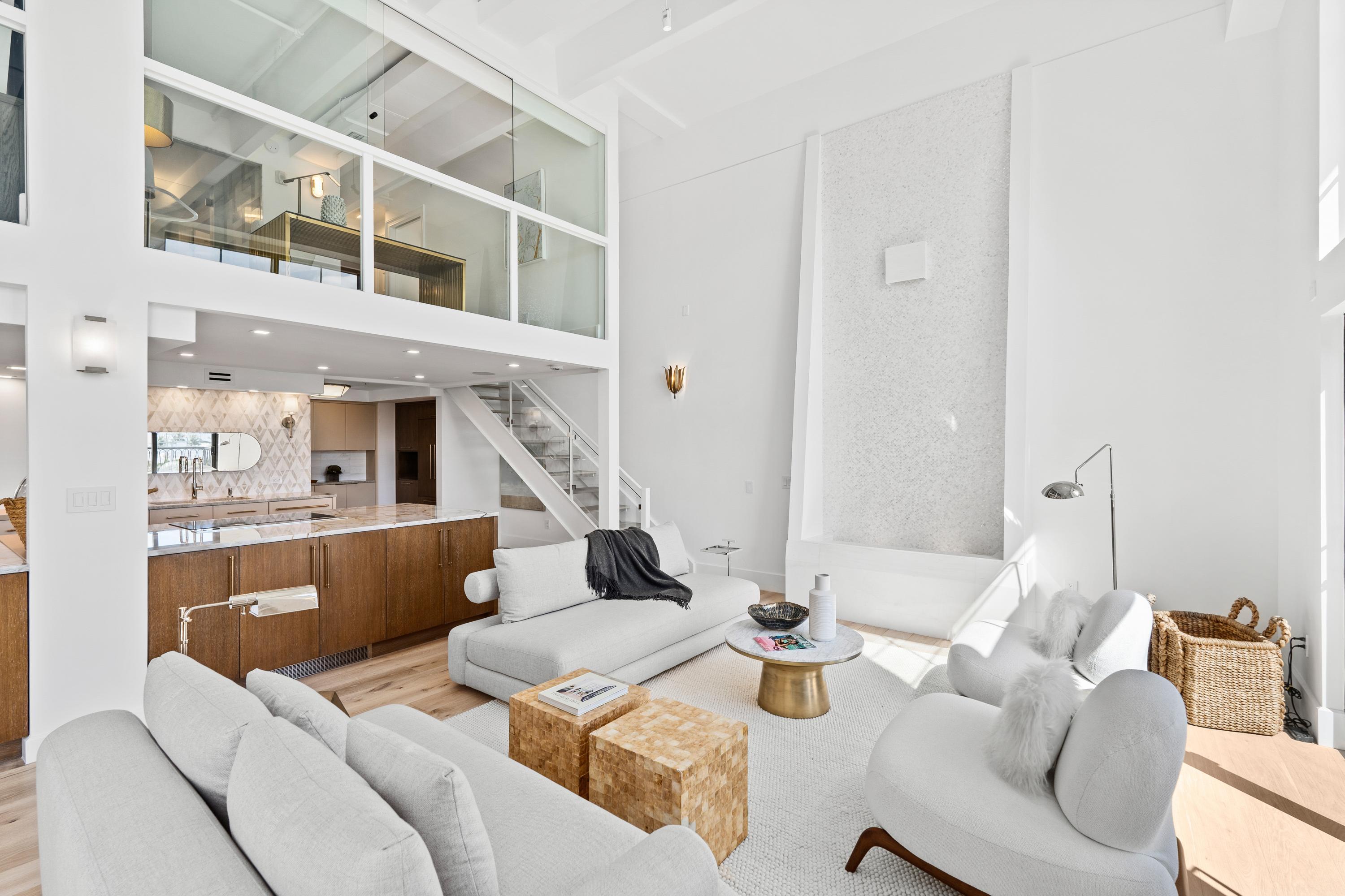 101 N Clematis #412, West Palm Beach FL 33401