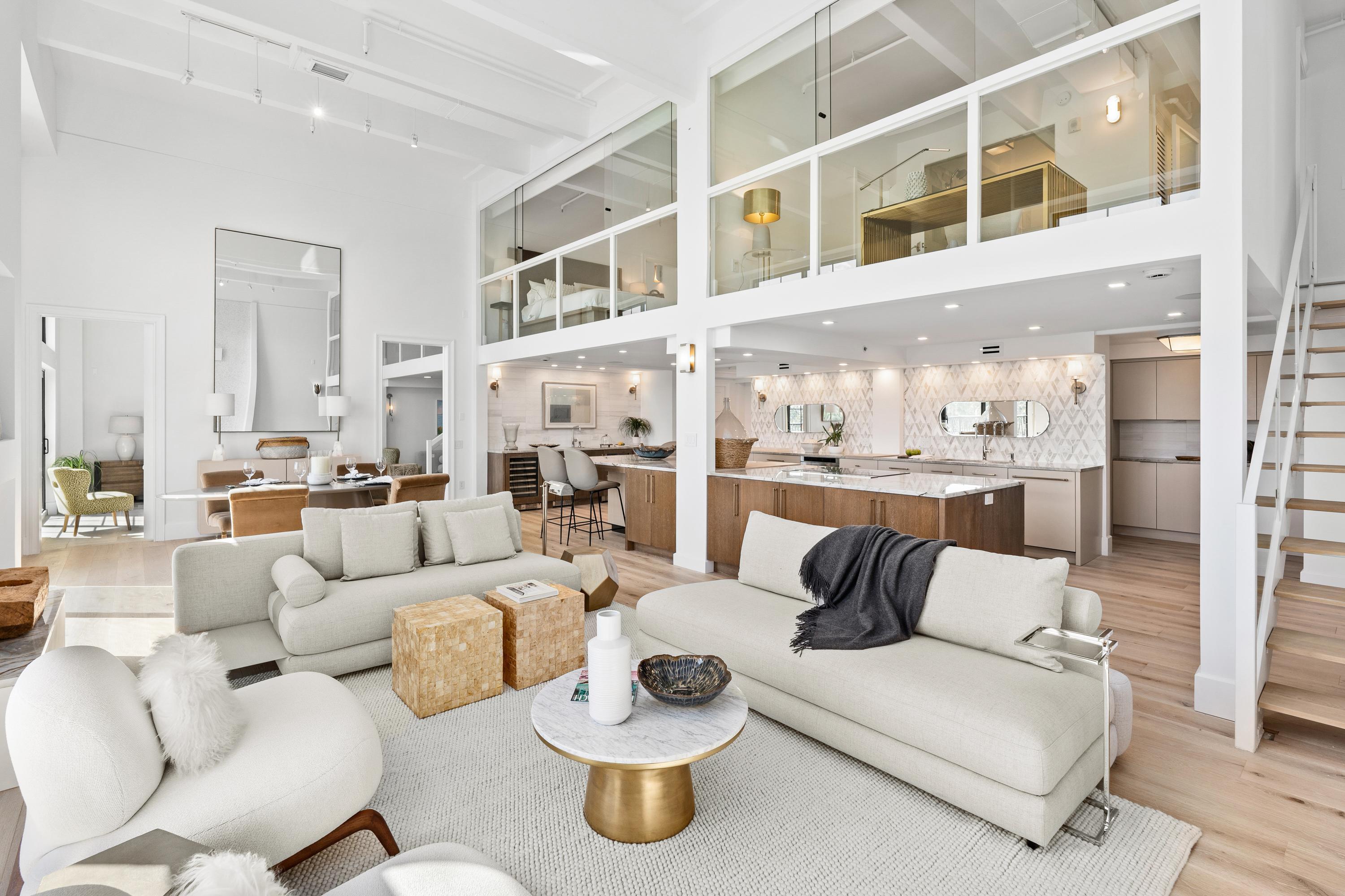 101 N Clematis #412, West Palm Beach FL 33401