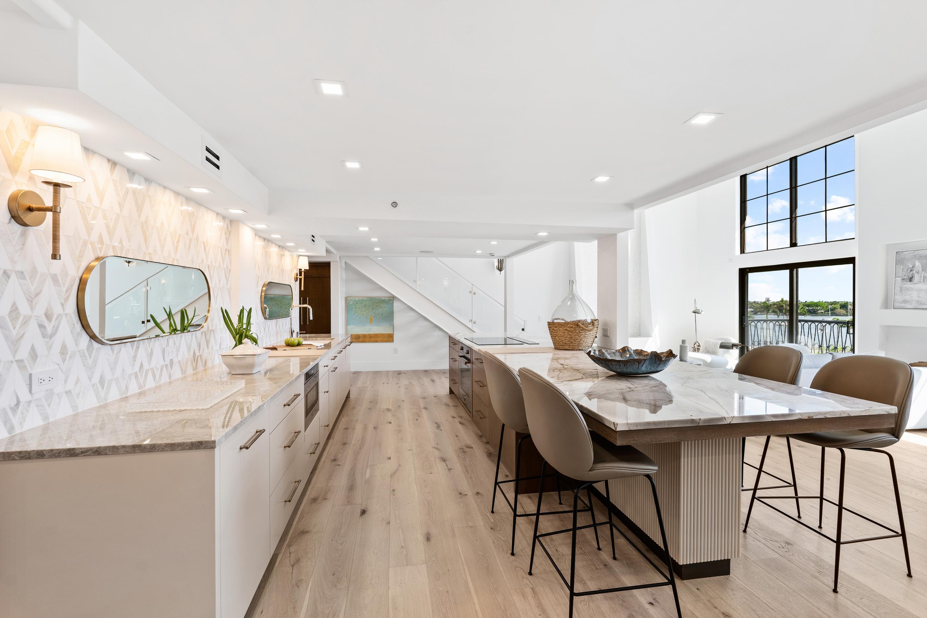 101 N Clematis #412, West Palm Beach FL 33401