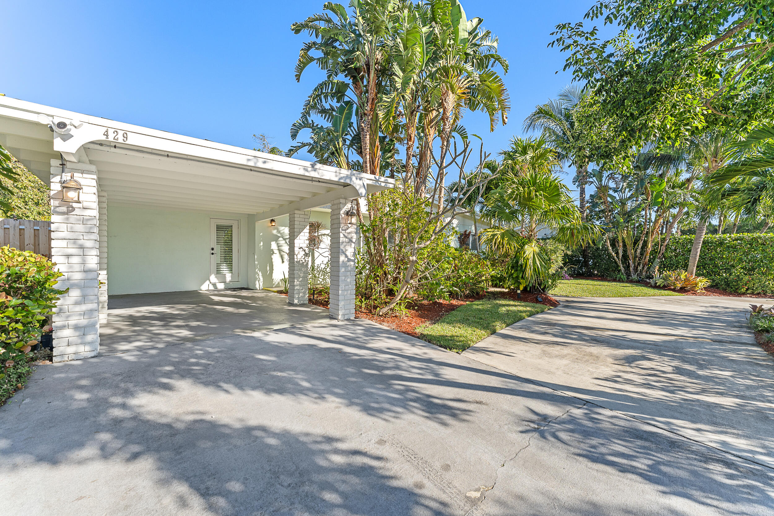 429 Inlet, North Palm Beach FL 33408