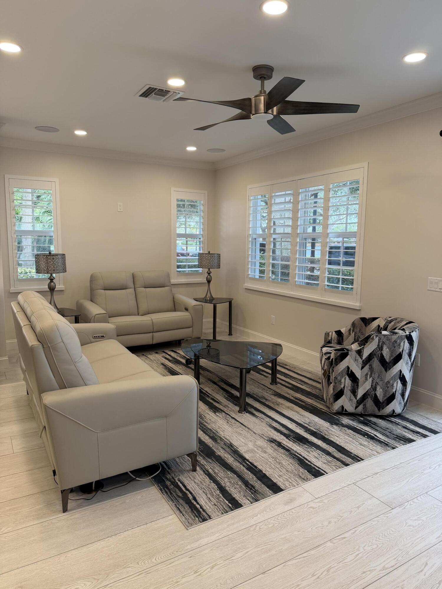 Palm Beach Gardens FL 33410 - R11152671