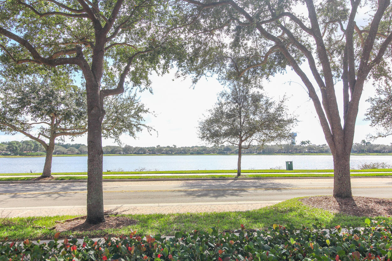 Palm Beach Gardens FL 33410 - R11152671