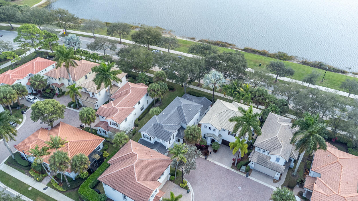 Palm Beach Gardens FL 33410 - R11152671