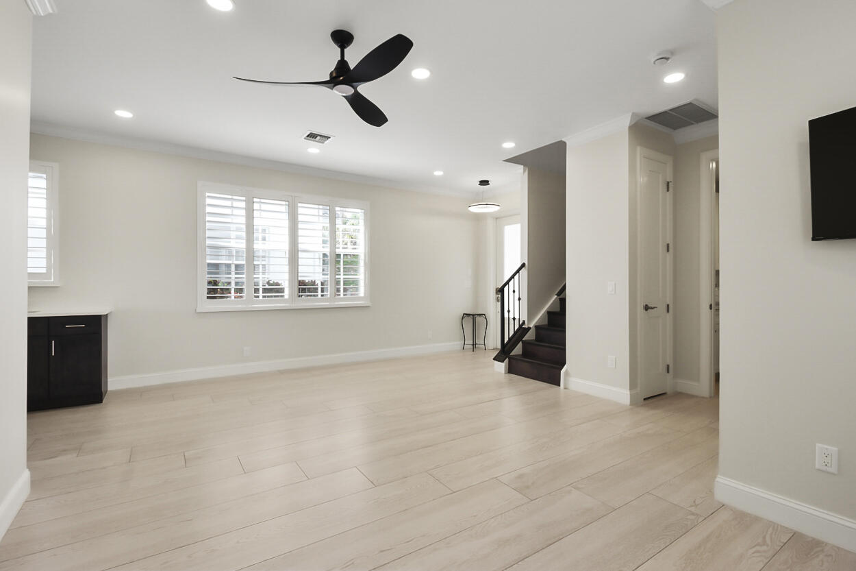 Palm Beach Gardens FL 33410 - R11152671