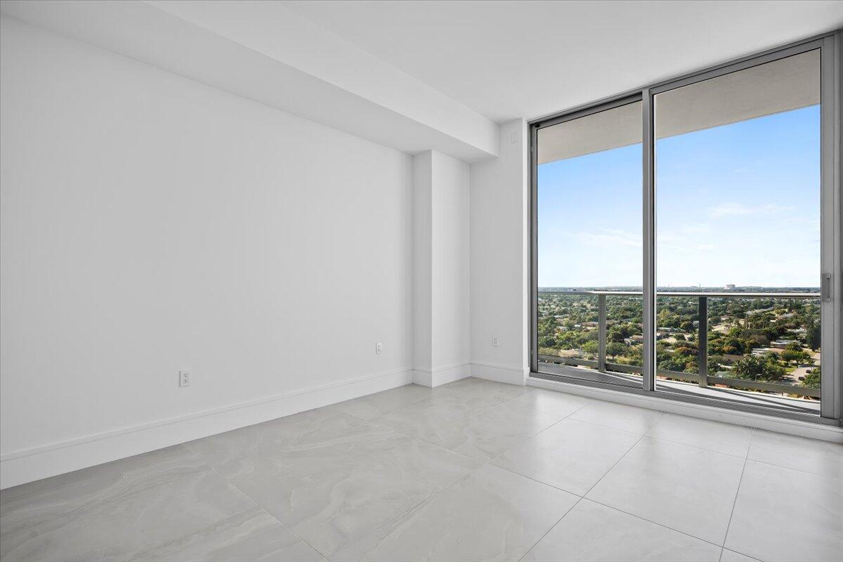 220 Lake Shore #1706, Lake Park FL 33403