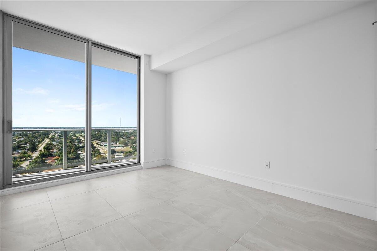 220 Lake Shore #1706, Lake Park FL 33403