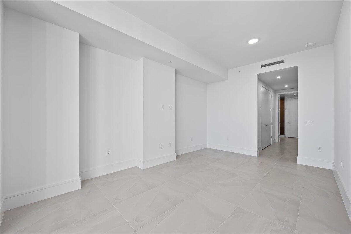 220 Lake Shore #1706, Lake Park FL 33403