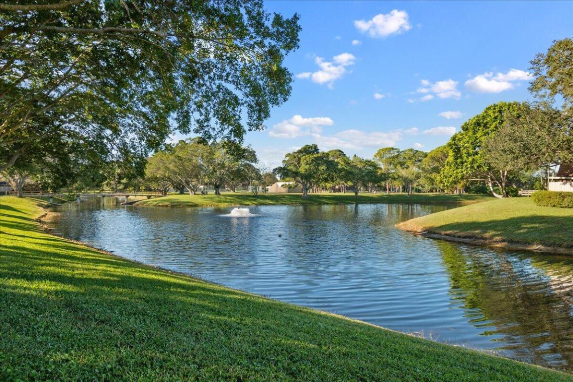 709 7th, Palm Beach Gardens FL 33418