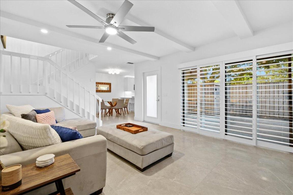709 7th, Palm Beach Gardens FL 33418