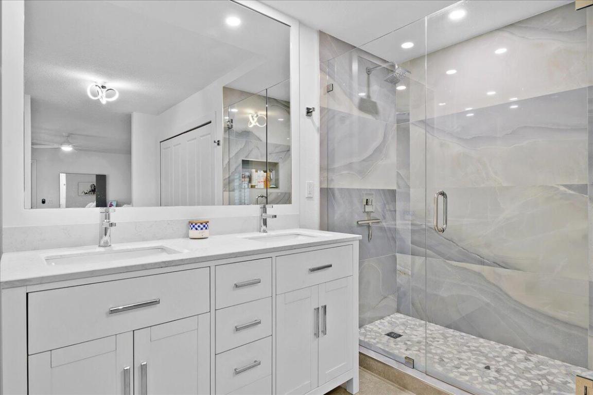 709 7th, Palm Beach Gardens FL 33418